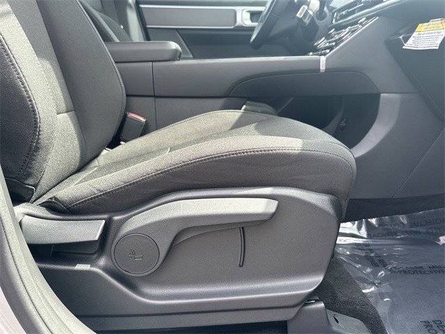2025 Hyundai Santa Fe SE photo 13