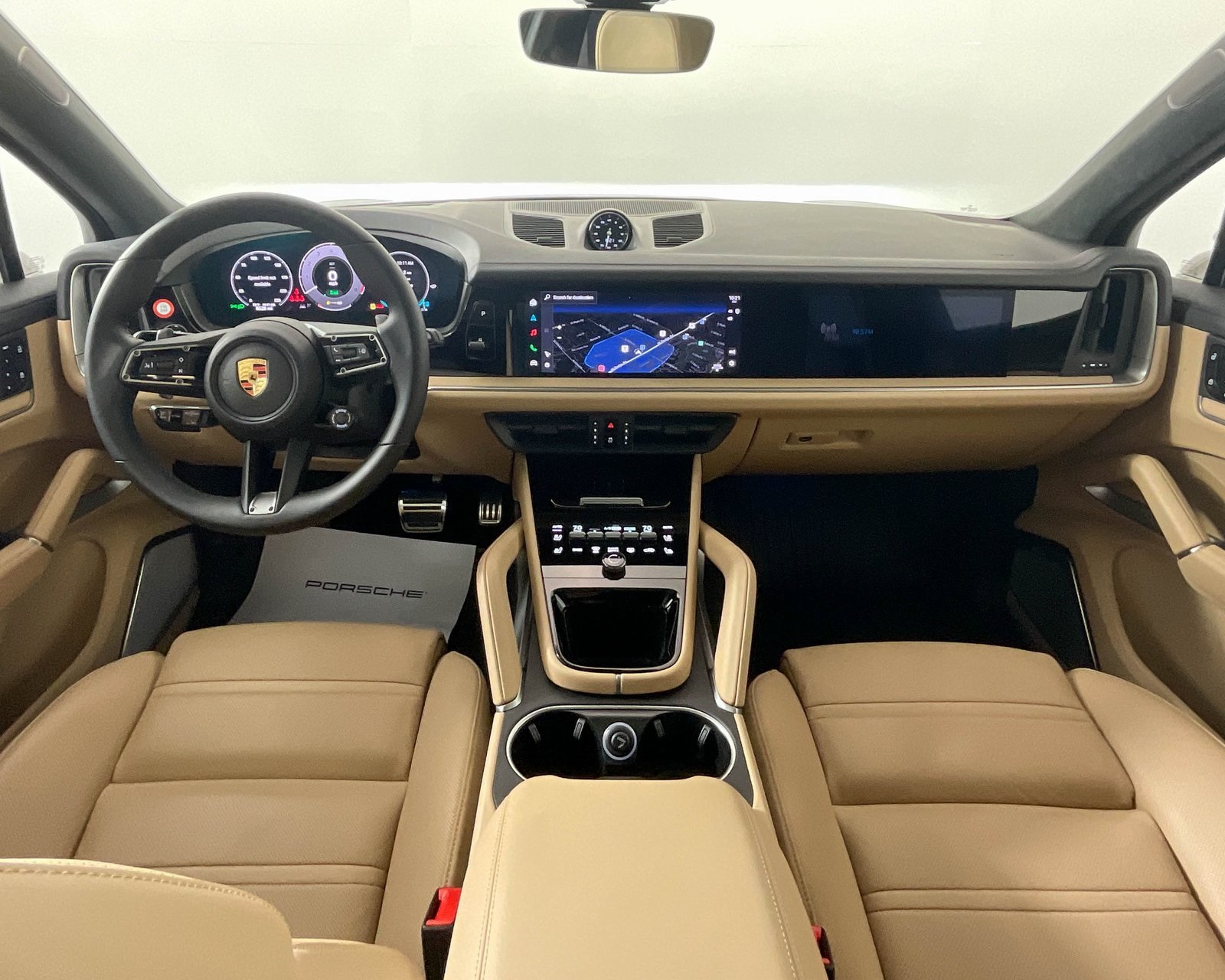 2024 Porsche Cayenne Turbo E-Hybrid photo 12