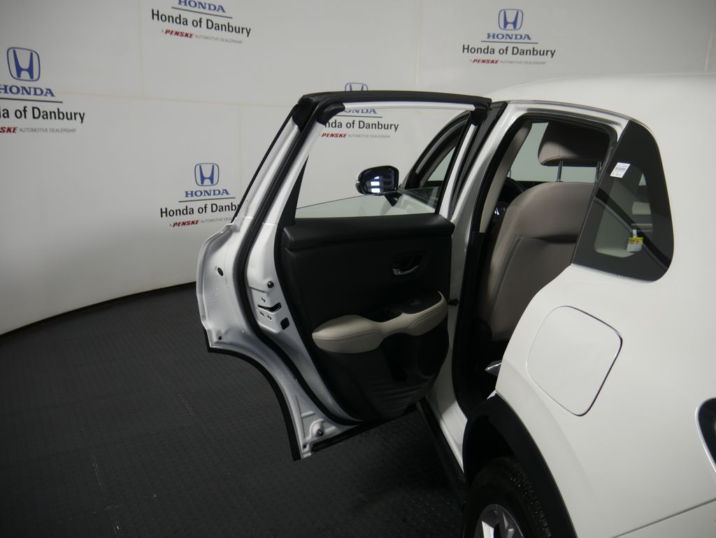 2026 Honda HR-V LX photo 10
