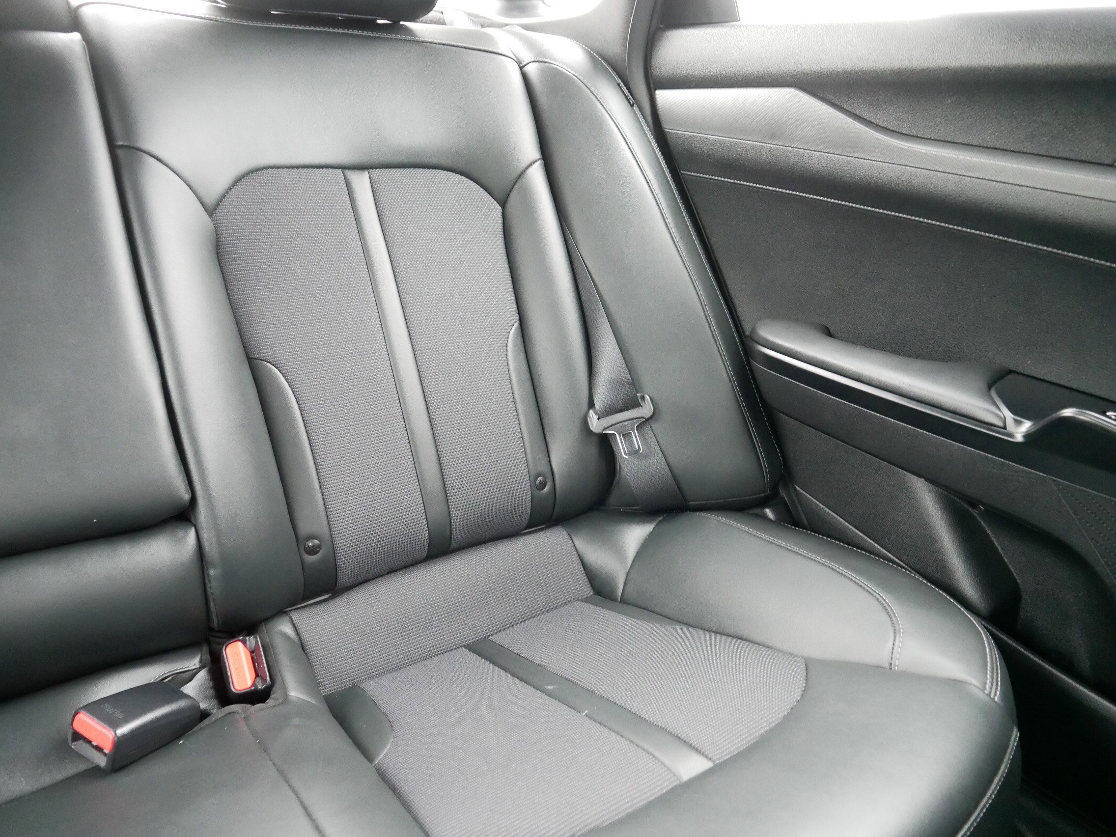 2022 Kia K5 GT-Line photo 14