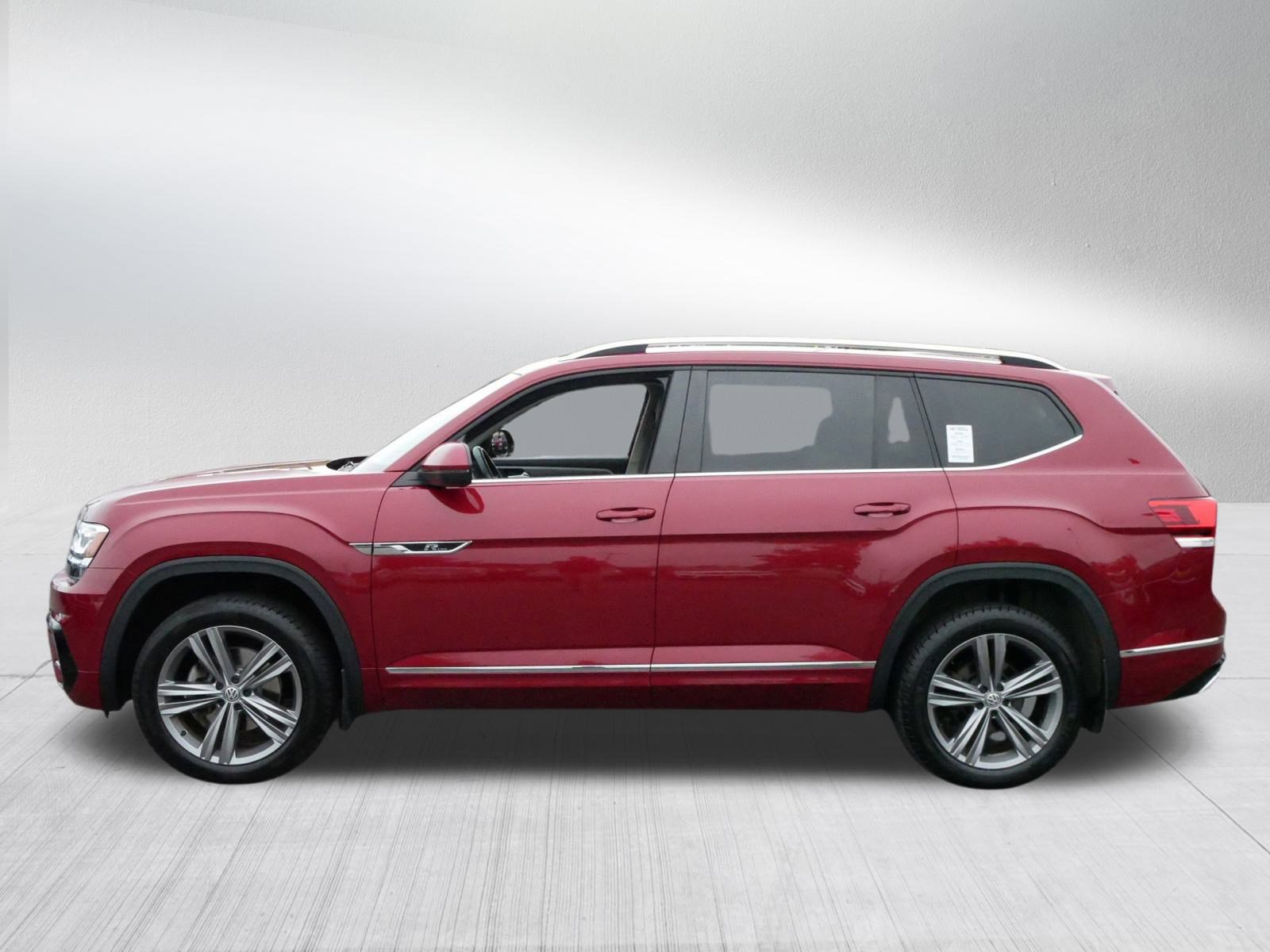2019 Volkswagen Atlas V6 SE Technology R-Line photo 3