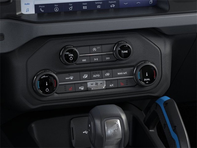 2024 Ford Bronco Black Diamond photo 14