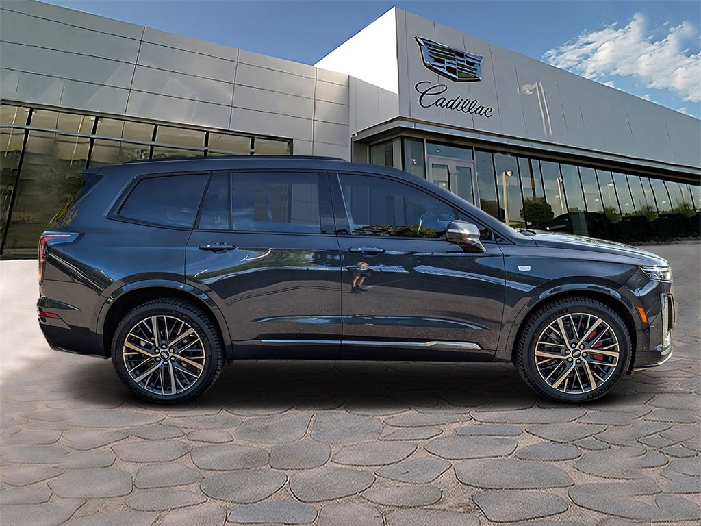 2022 Cadillac XT6 Sport photo 4