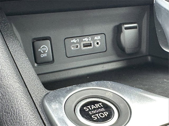 2025 Nissan Sentra SV photo 26