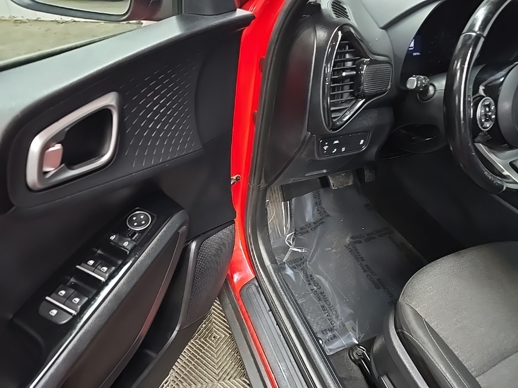 2020 Kia Soul EX photo 28