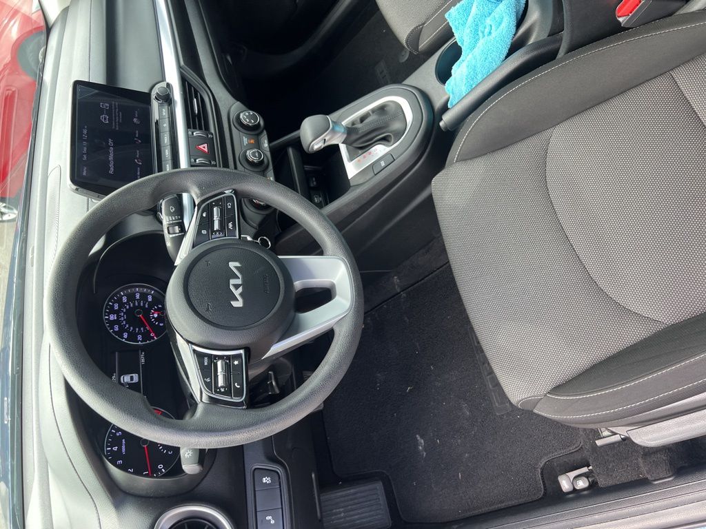 2023 Kia Forte LXS photo 19