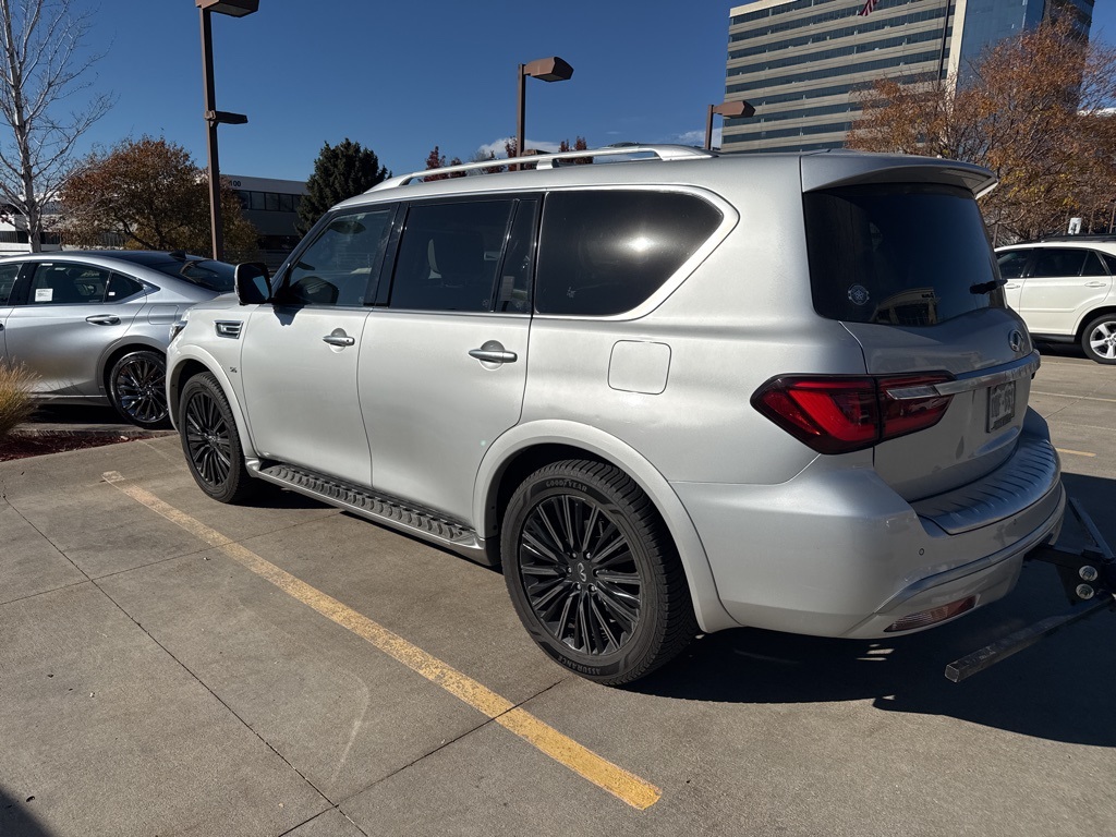 2019 Infiniti QX80 Limited photo 3