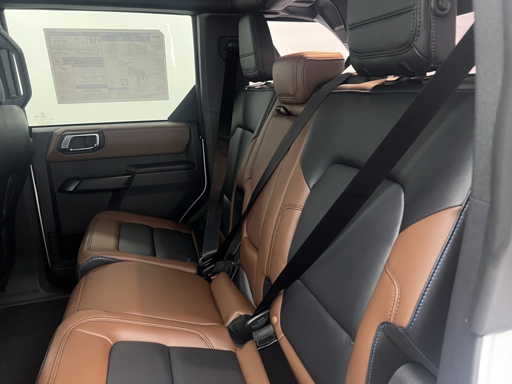2024 Ford Bronco Outer Banks photo 20