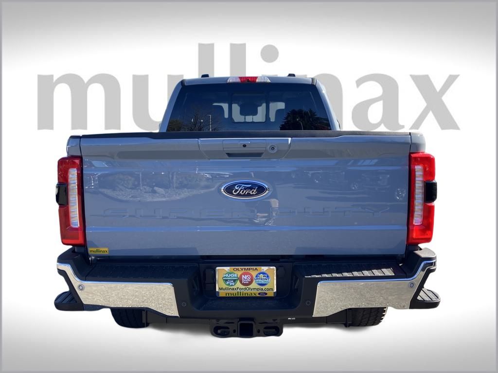 2026 Ford F-350 photo 4