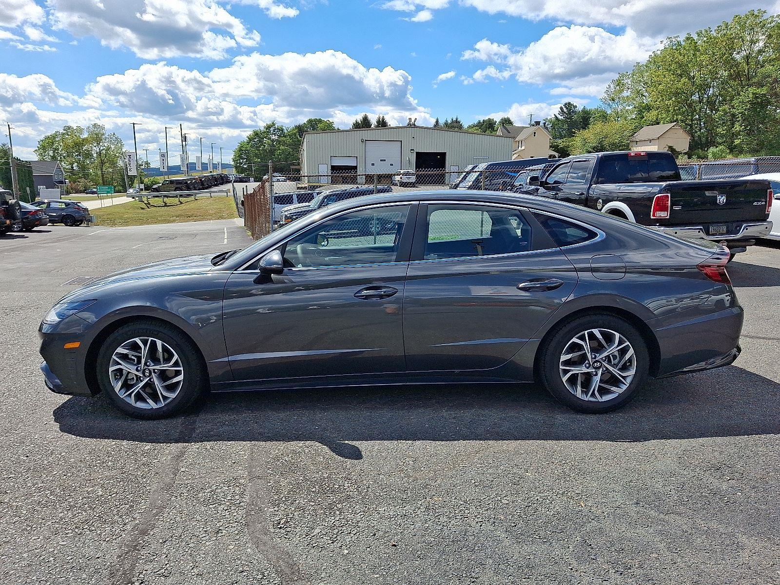 2023 Hyundai Sonata SEL photo 4