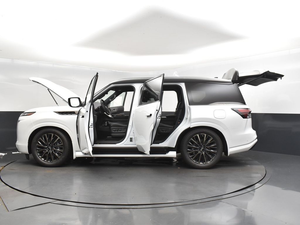 2026 Infiniti QX80 photo 41