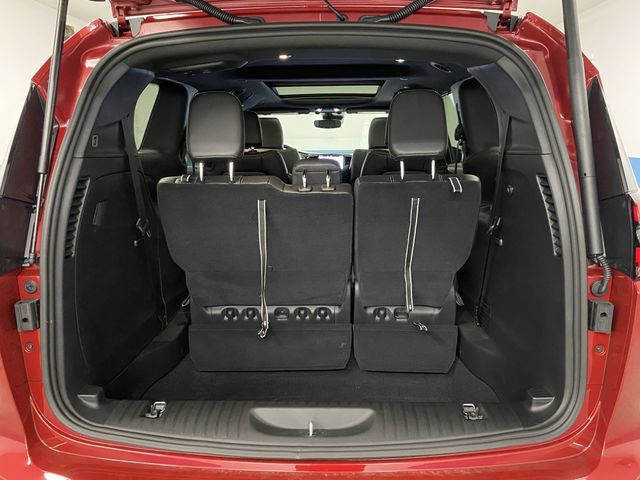 2026 Chrysler Pacifica photo 13