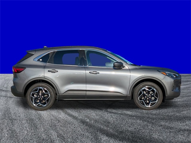 2026 Ford Escape Platinum photo 2