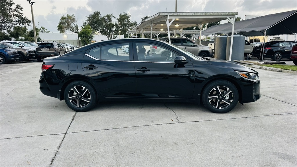 2025 Nissan Sentra SV photo 8