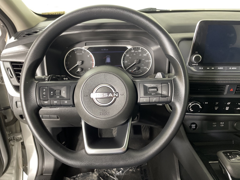 2024 Nissan Rogue S photo 17