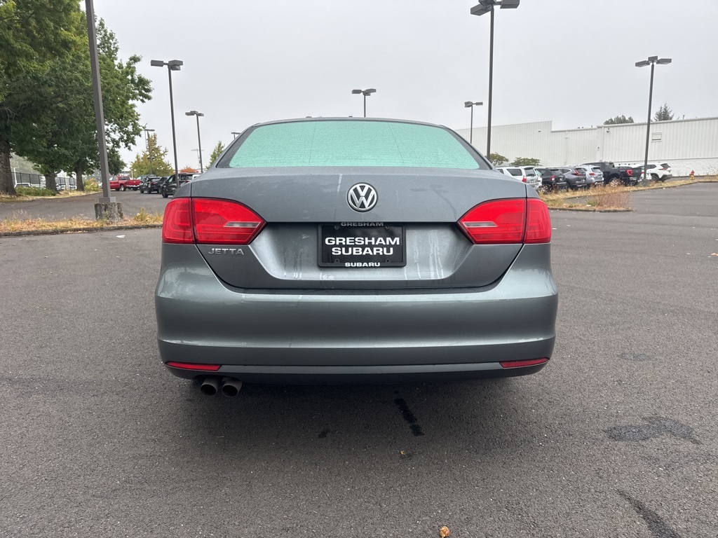 2013 Volkswagen Jetta 2.0 Base photo 5