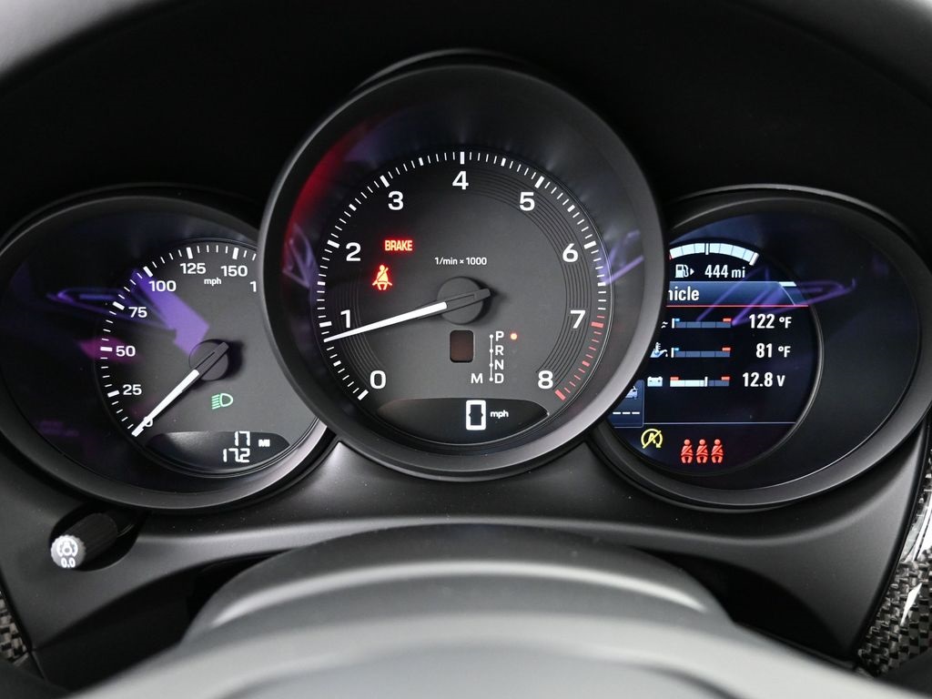 2026 Porsche Macan T photo 25