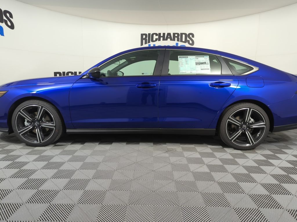 2025 Honda Accord Hybrid Sport photo 2
