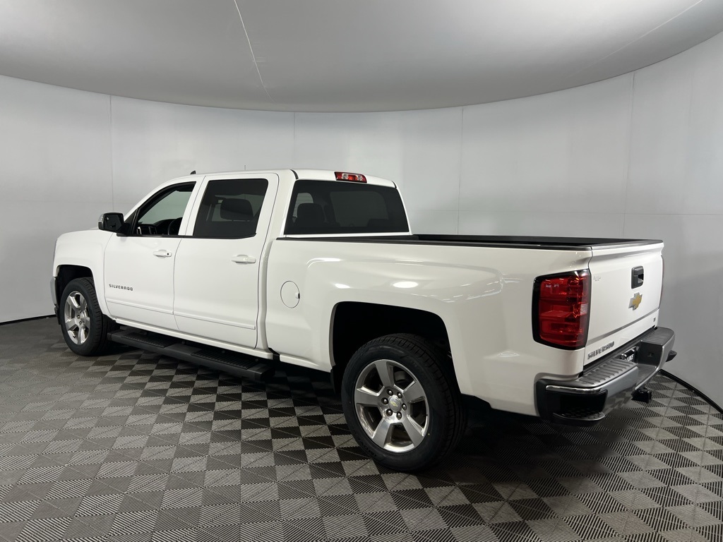 2017 Chevrolet Silverado 1500 LT photo 4