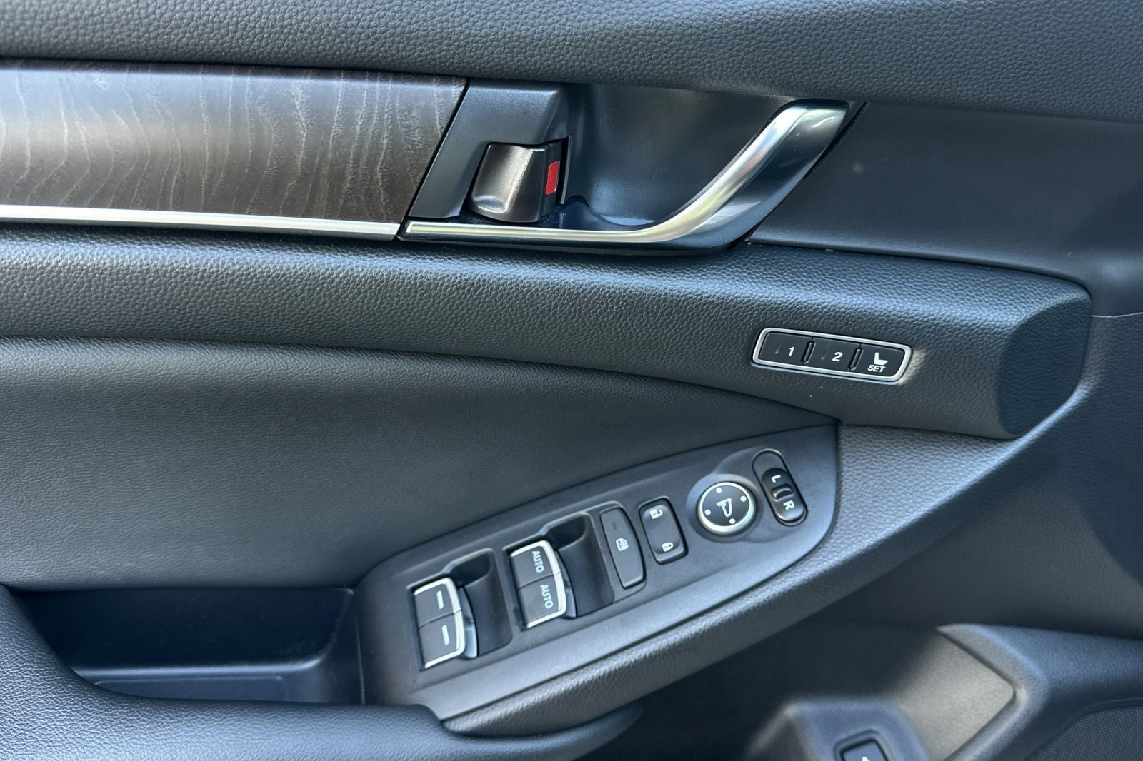 2019 Honda Accord EX-L photo 10