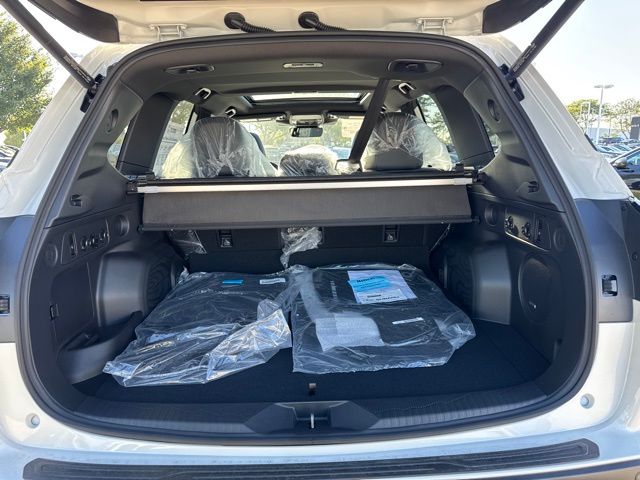 2025 Subaru Forester Limited photo 8