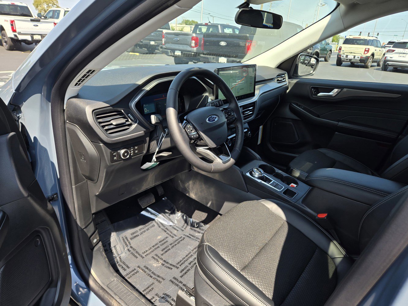 2025 Ford Escape Plug-In Hybrid photo 2