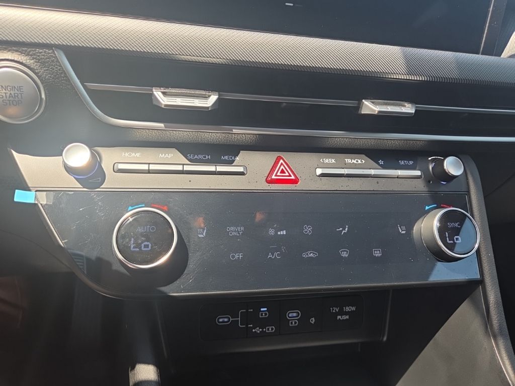 2025 Hyundai Sonata Hybrid SEL photo 23