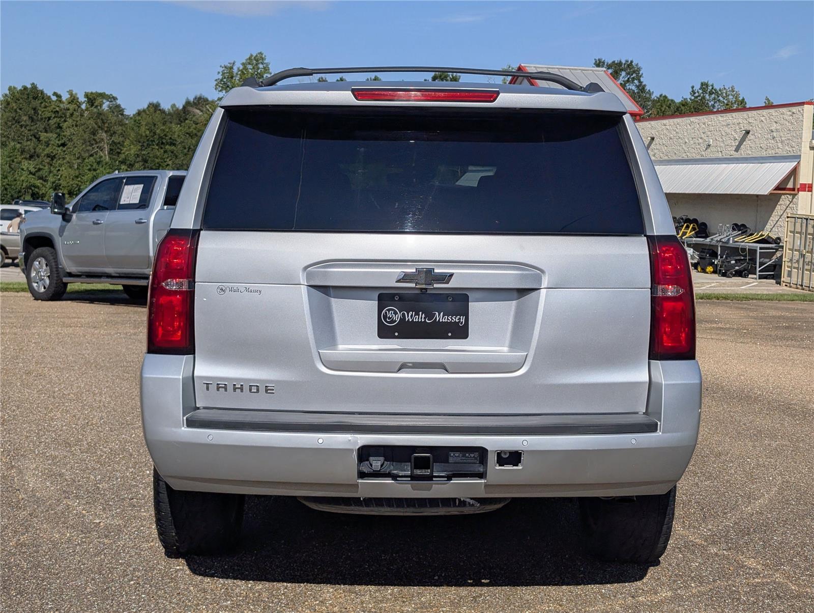 2018 Chevrolet Tahoe LS photo 4
