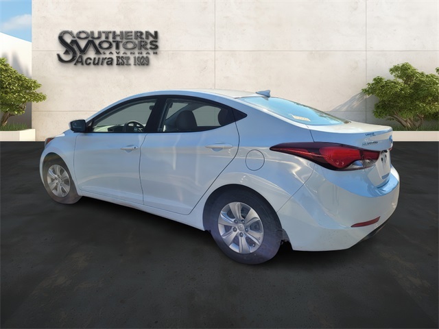 2016 Hyundai Elantra SE photo 3
