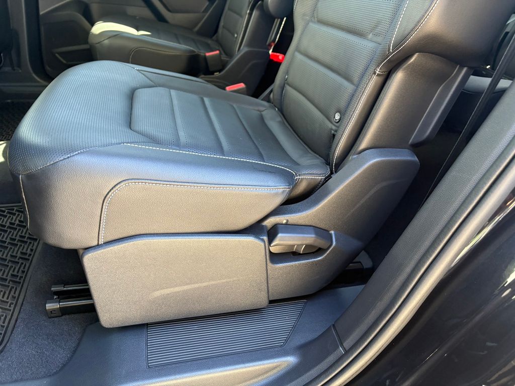 2021 Volkswagen Atlas V6 SEL Premium R-Line photo 26