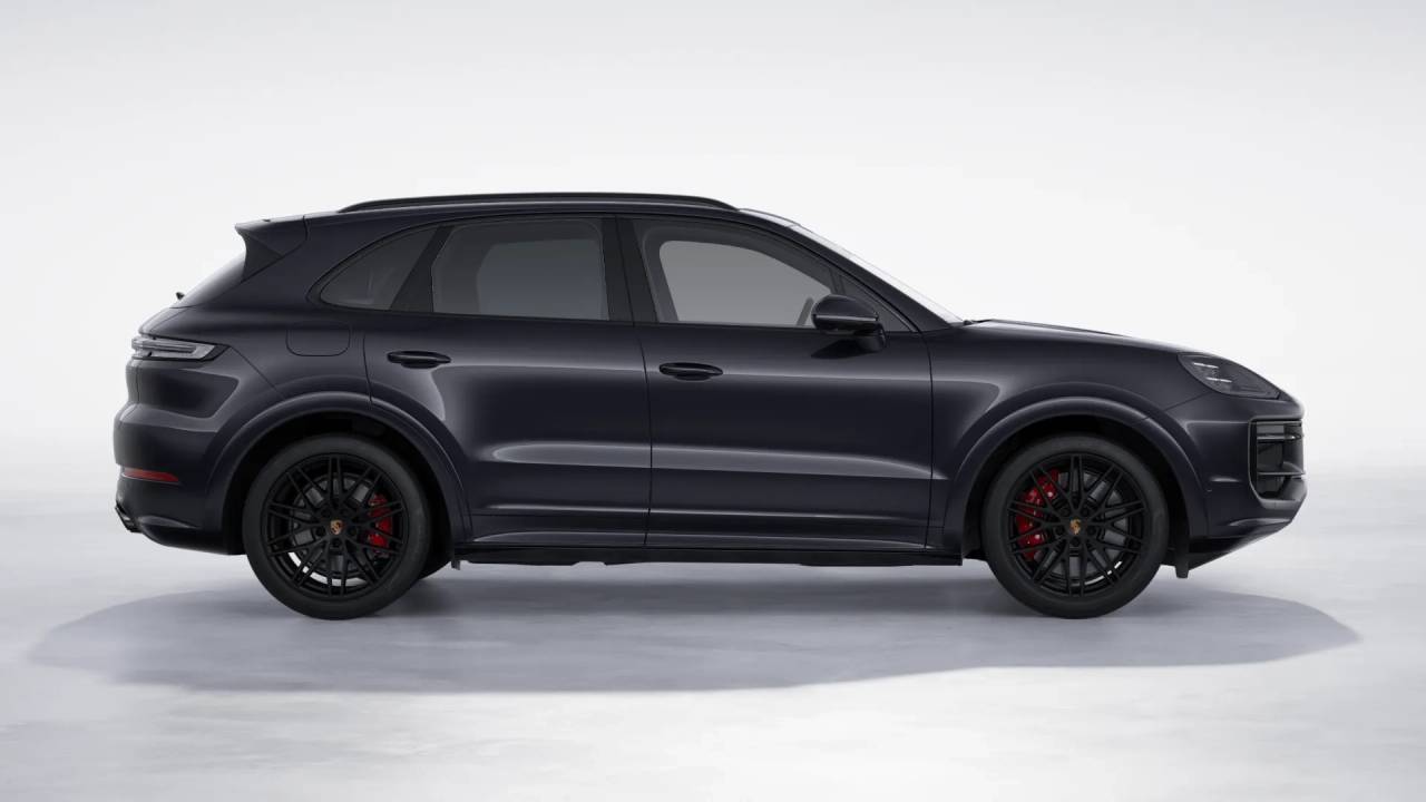 2026 Porsche Cayenne GTS photo 7