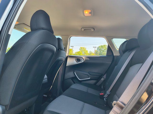 2022 Kia Soul LX photo 17