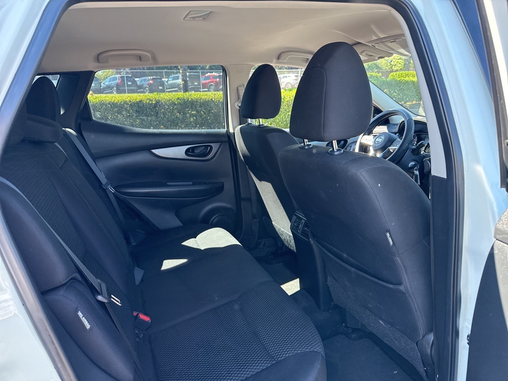 2021 Nissan Rogue Sport S photo 19