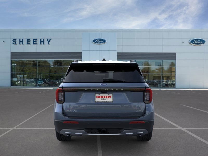 2026 Ford Explorer photo 4