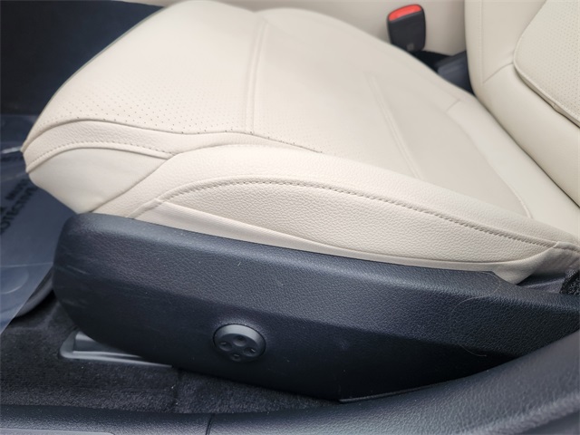 2025 Mercedes Benz C 300 4MATIC photo 9