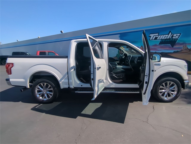 2016 Ford F-150 Lariat photo 2