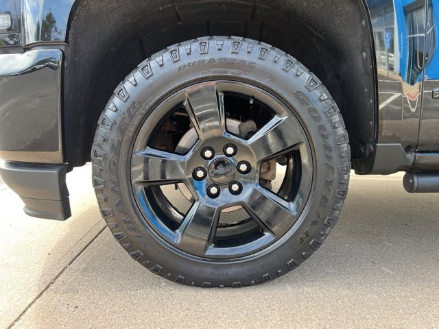 2016 Chevrolet Silverado 1500 LTZ photo 12