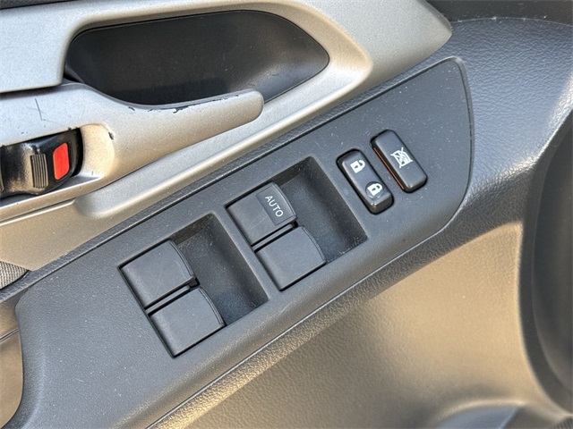 2010 Toyota Corolla Matrix L 4WD photo 15