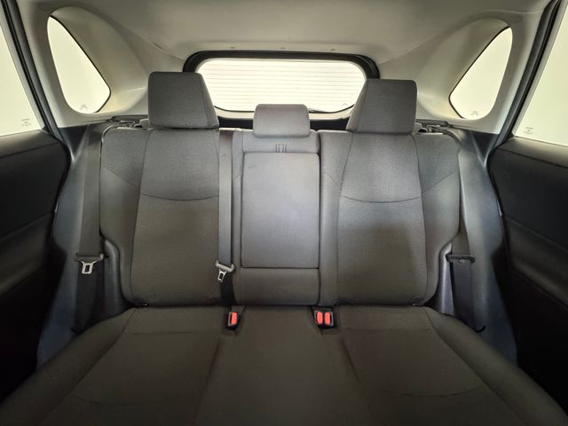 2021 Toyota RAV4 LE photo 7