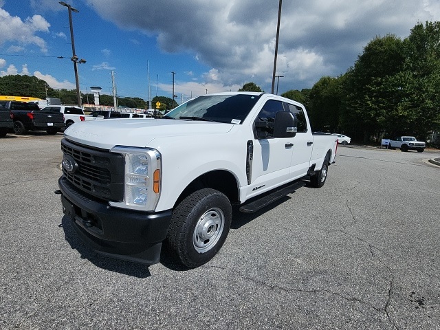 2024 Ford F-350 photo 4