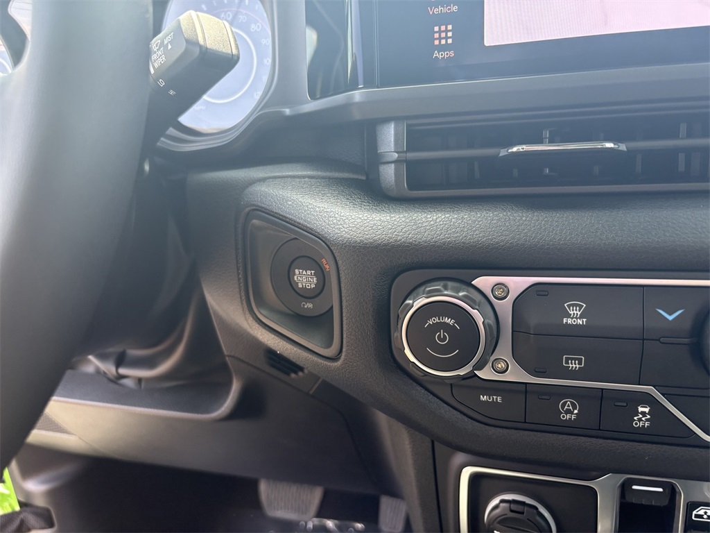 2025 Jeep Gladiator Sport S photo 16