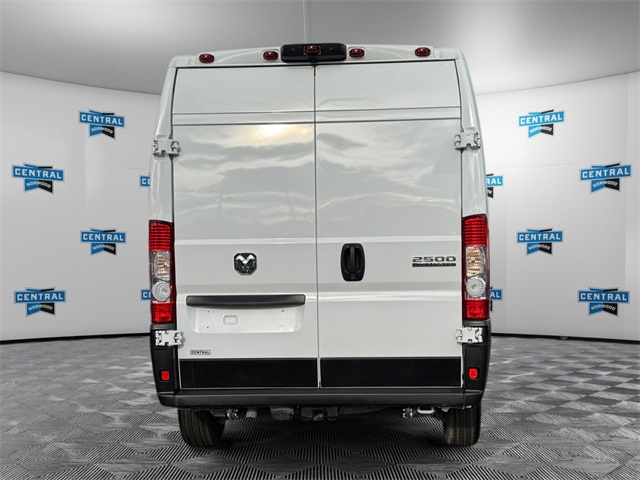 2025 Ram ProMaster 2500 photo 2