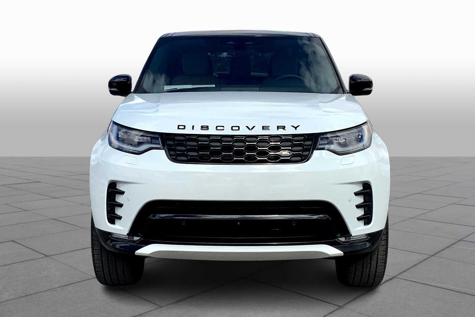 2025 Land Rover Discovery SE photo 3
