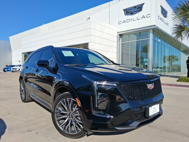 2025 Cadillac XT4 Sport's photo