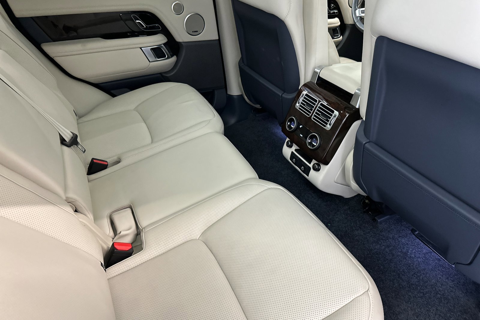 2021 Land Rover Range Rover HSE Westminster Edition photo 26