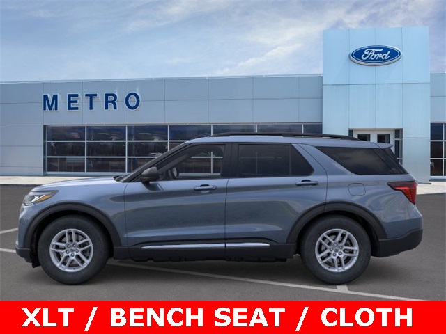2025 Ford Explorer photo 25