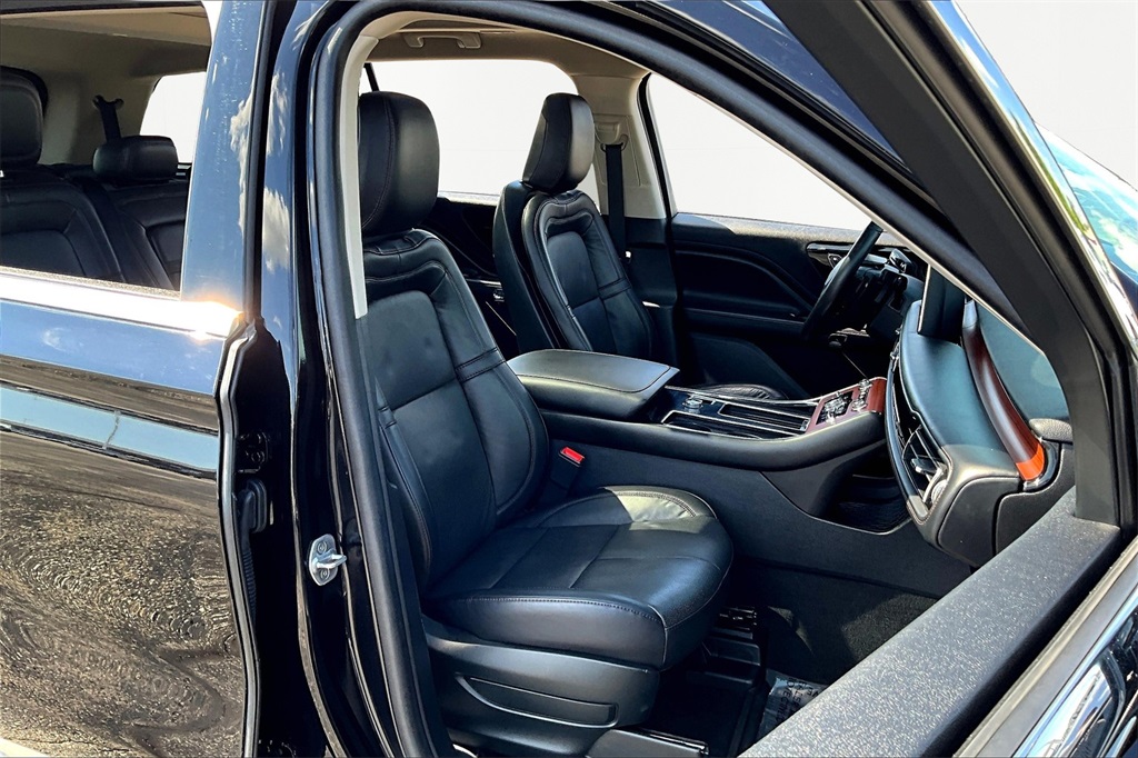 Image of Pre-Owned 2022 Lincoln Aviator Reserve AWD 4D Sport Utility