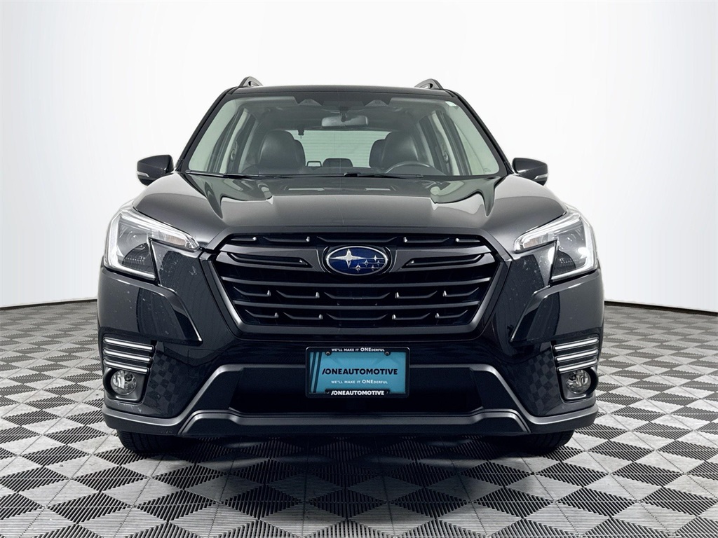 2022 Subaru Forester Limited photo 2