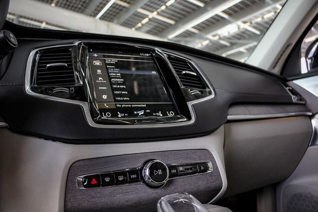2022 Volvo XC90 Recharge T8 Inscription photo 14