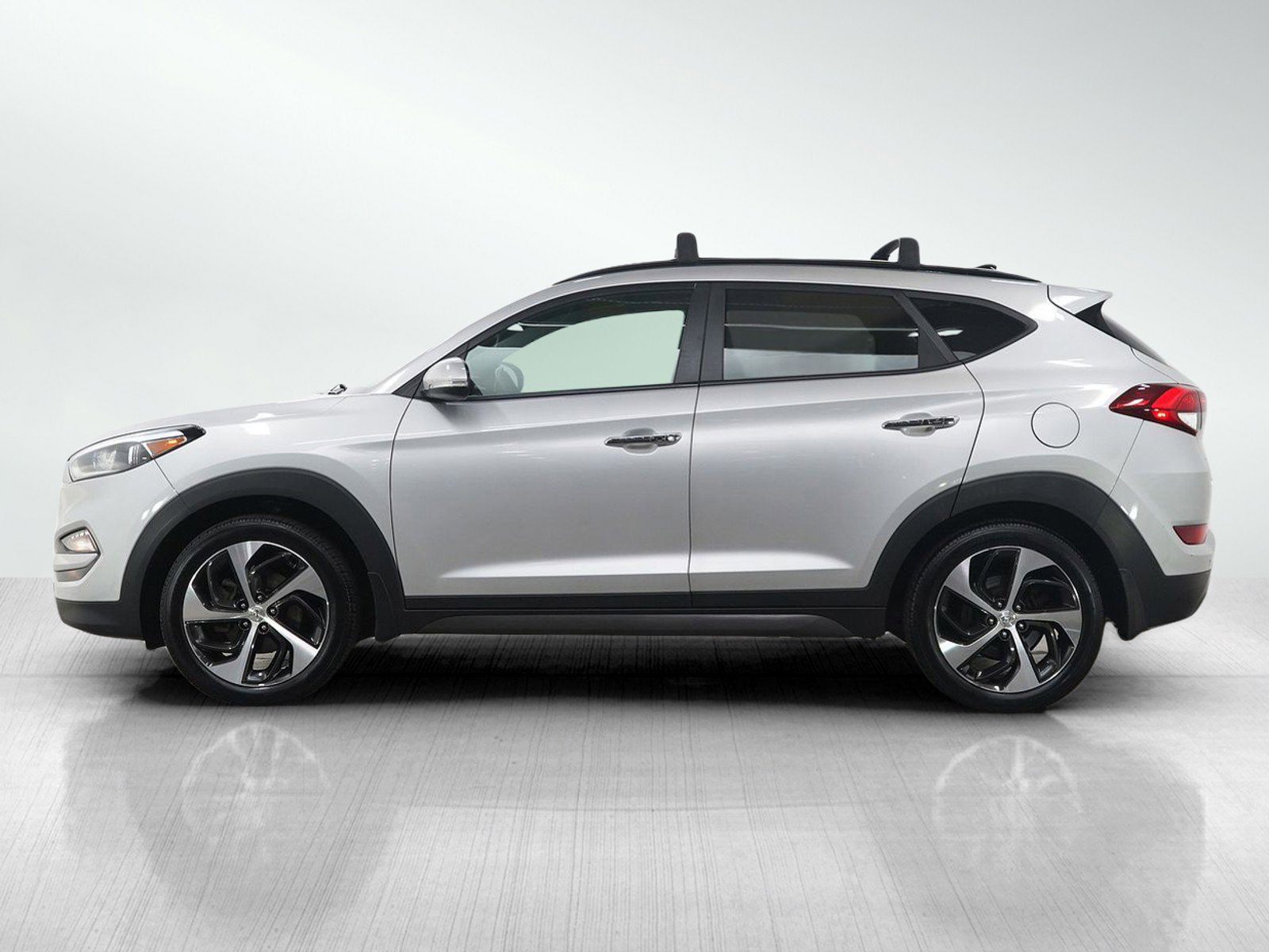 Used 2016 Hyundai Tucson Limited with VIN KM8J3CA24GU156053 for sale in South Saint Paul, Minnesota